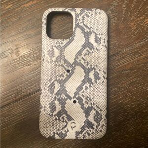 iPhone 11 Pro Gray Leopard Loopy Phone Case